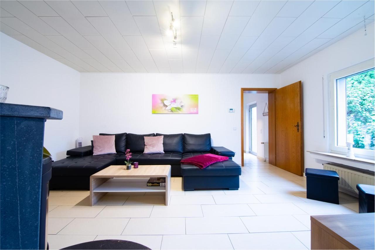 Ferienwohnung Oberhausen Alstaden Bagian luar foto