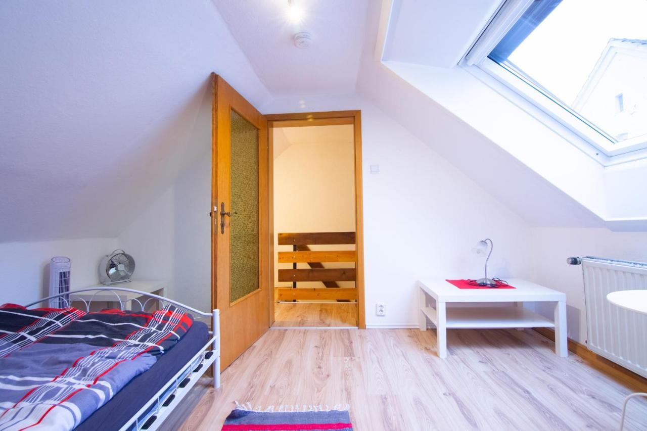 Ferienwohnung Oberhausen Alstaden Bagian luar foto