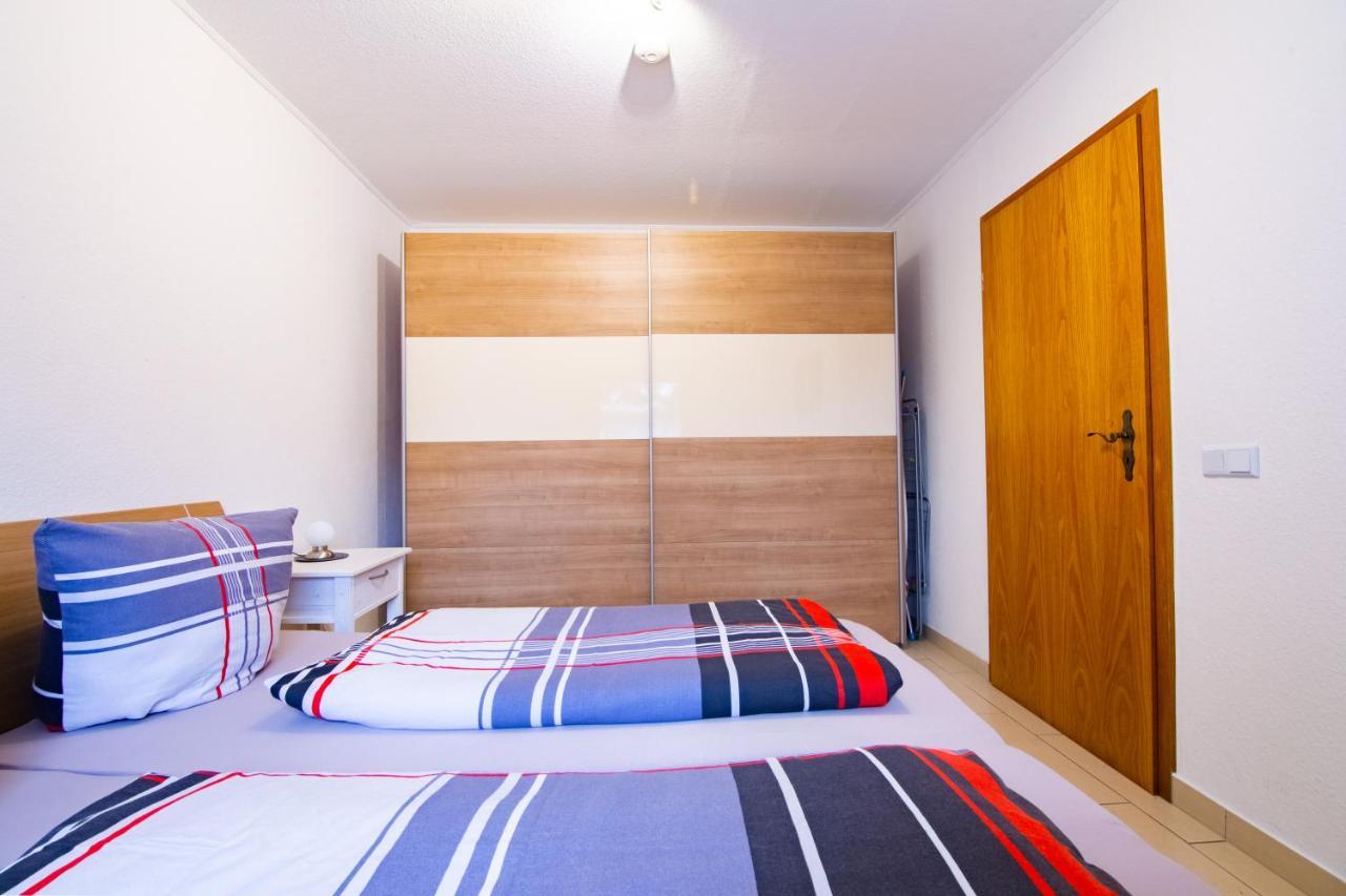 Ferienwohnung Oberhausen Alstaden Bagian luar foto