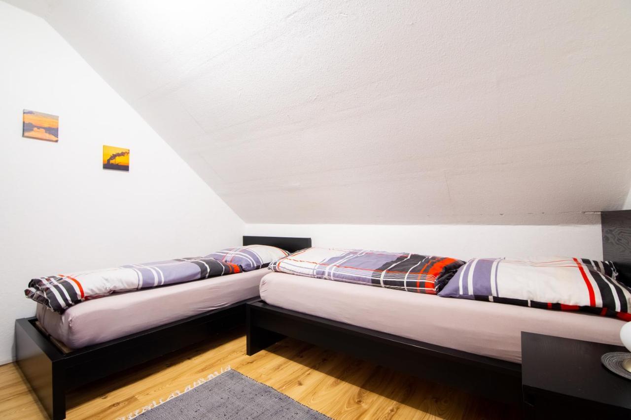 Ferienwohnung Oberhausen Alstaden Bagian luar foto
