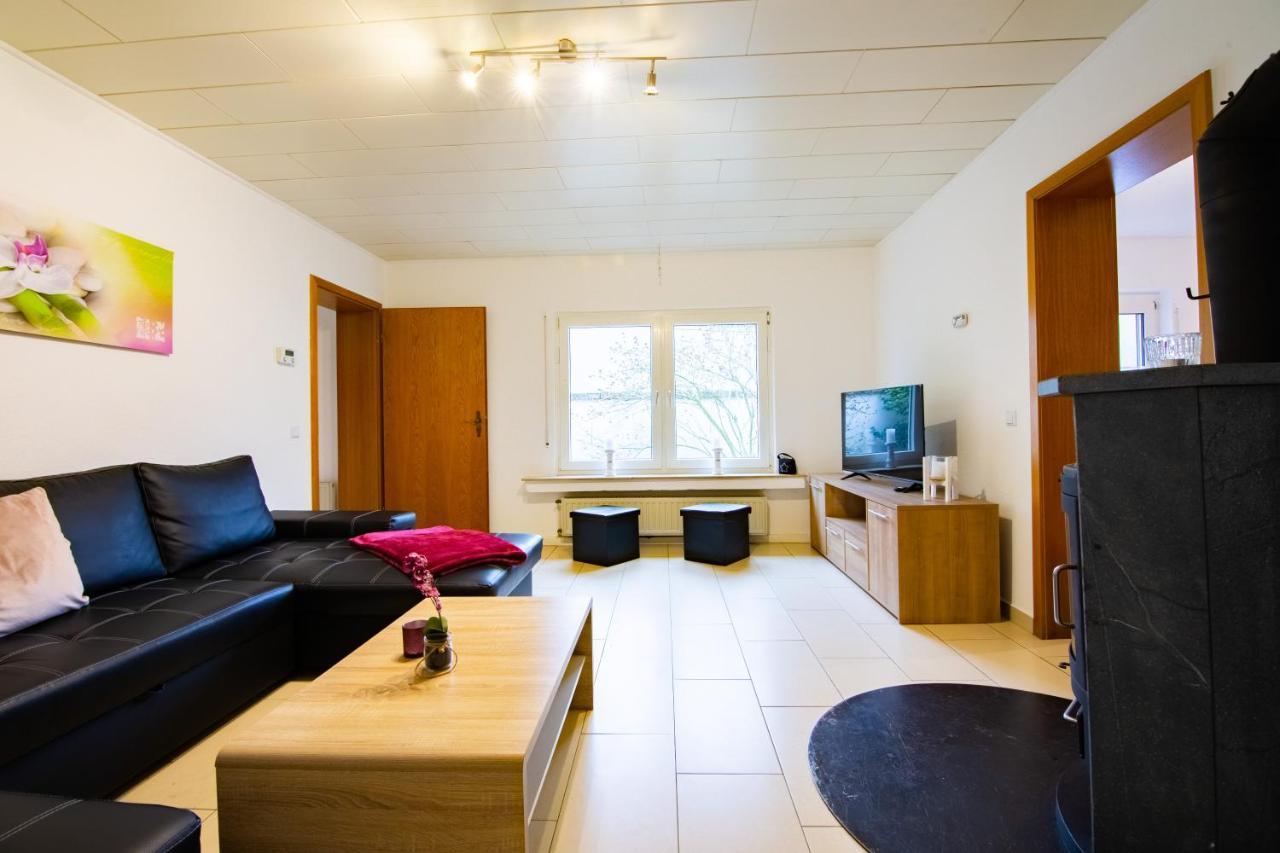 Ferienwohnung Oberhausen Alstaden Bagian luar foto